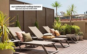 Destinationbcn Universitat Apartments